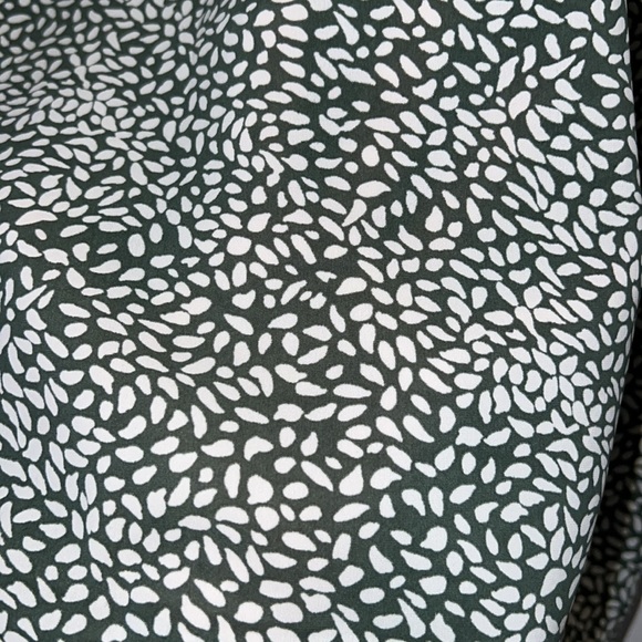 Boutique top! - Picture 7 of 7